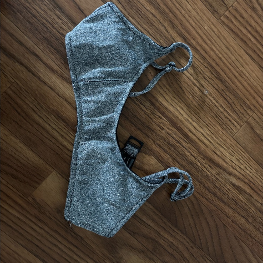Triangl Swimwear Black and Gray Bikini Top